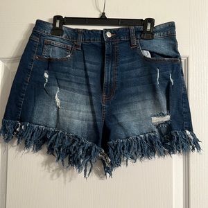 No Boundaries Frayed Denim Shorts with Distressing